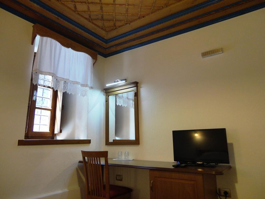 Hotel Kalemi 2 Gjirokastër Екстериор снимка