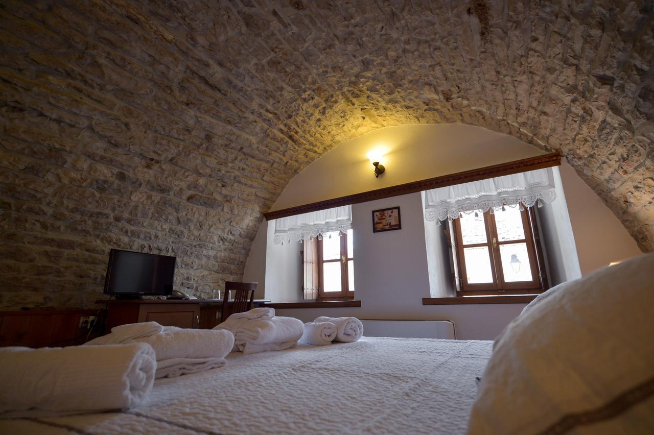 Hotel Kalemi 2 Gjirokastër Екстериор снимка