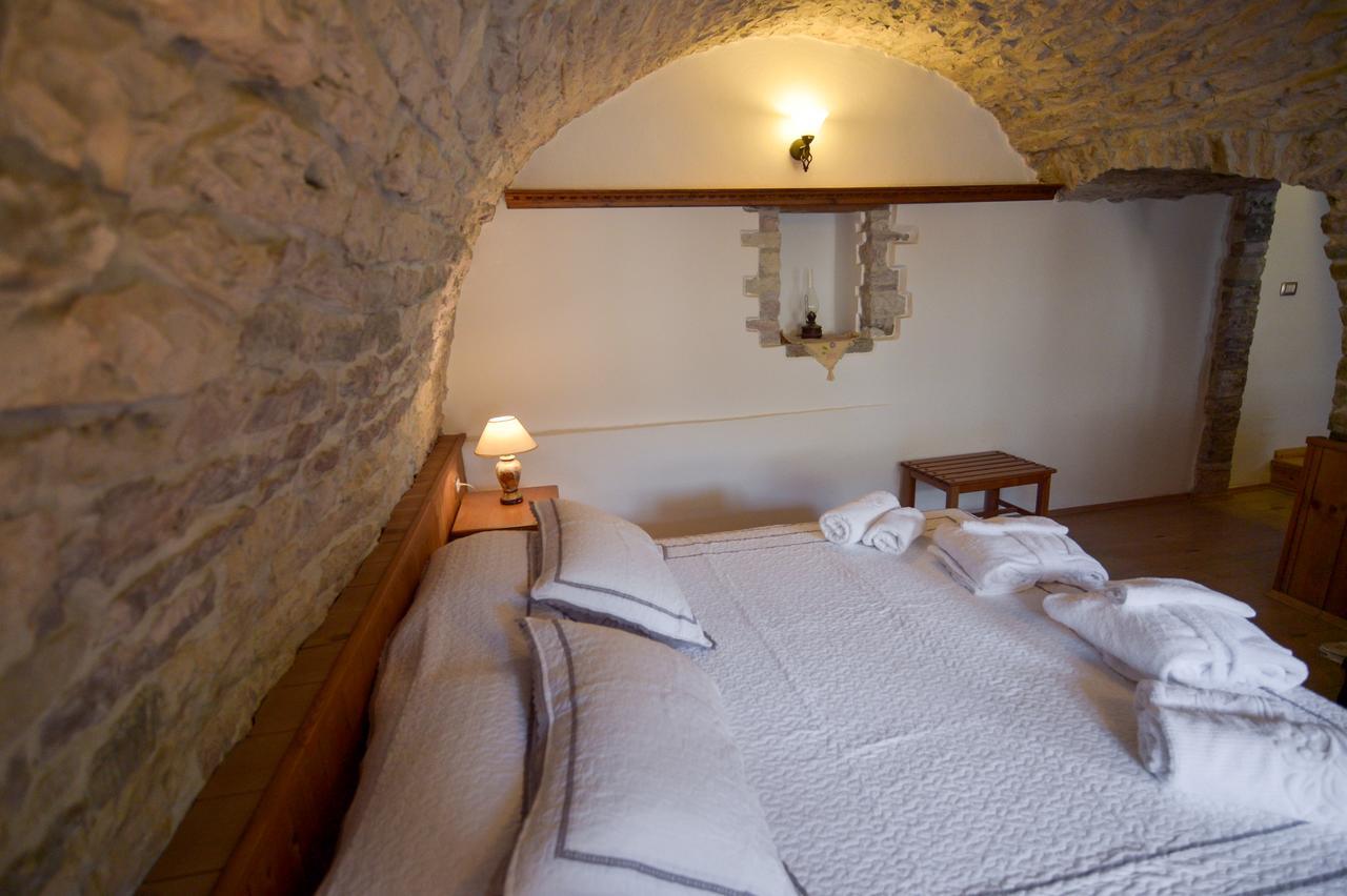 Hotel Kalemi 2 Gjirokastër Екстериор снимка