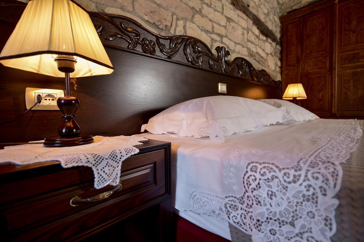 Hotel Kalemi 2 Gjirokastër Екстериор снимка